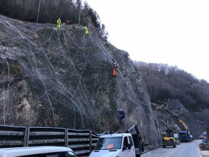Lavori di messa in sicurezza del versante roccioso franato su SP 209 Valnerina, 17/01/2018